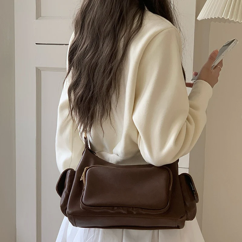 

Korean Style Niche Design Black Vintage Commute Bag Women Daily Casual Versatile Shoulder Bags Fashion Lady Valentine Day Gifts