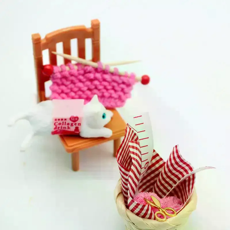 1 Set Dollhouse Thick Thread Knitted Sweater Cat Mischievous Scene Model Simulation Item Ornament Miniature Toys DIY Accessories