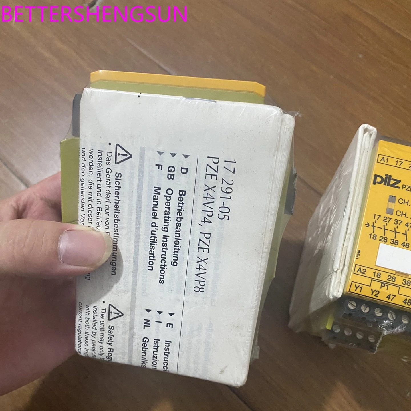 Safety Relay 777584 Safety Module PZE X4VP8 24VDC 4n/o