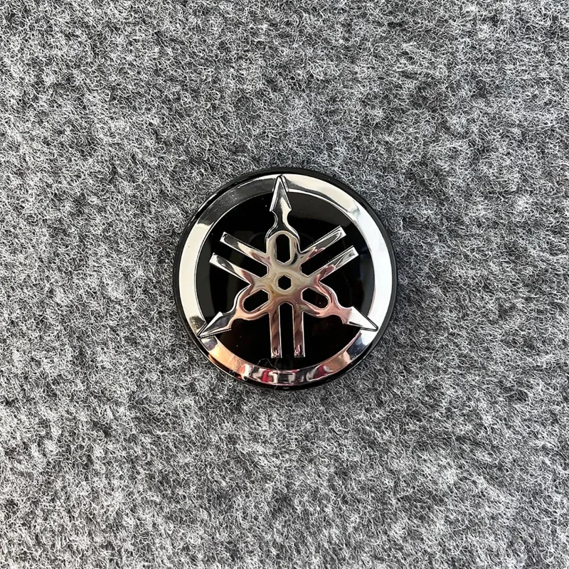 Adesivo acrílico Yamaha Logotipo Decalque para tanque de motocicleta Emblema XMAX TMAX NMAX YZF R1 R3 R6 TRACER