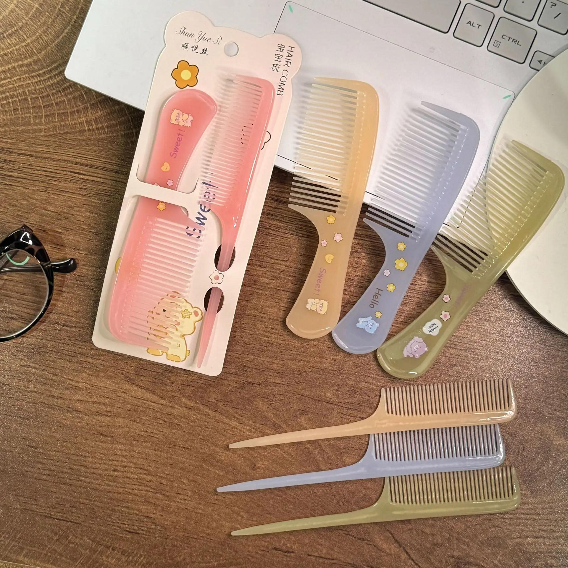 

2pcs Cute Cartoon Printed Comb Set Plastic Portable Mini Children Hair Comb Fine Toothed Pointed Tail Pocket Comb Styling Brush