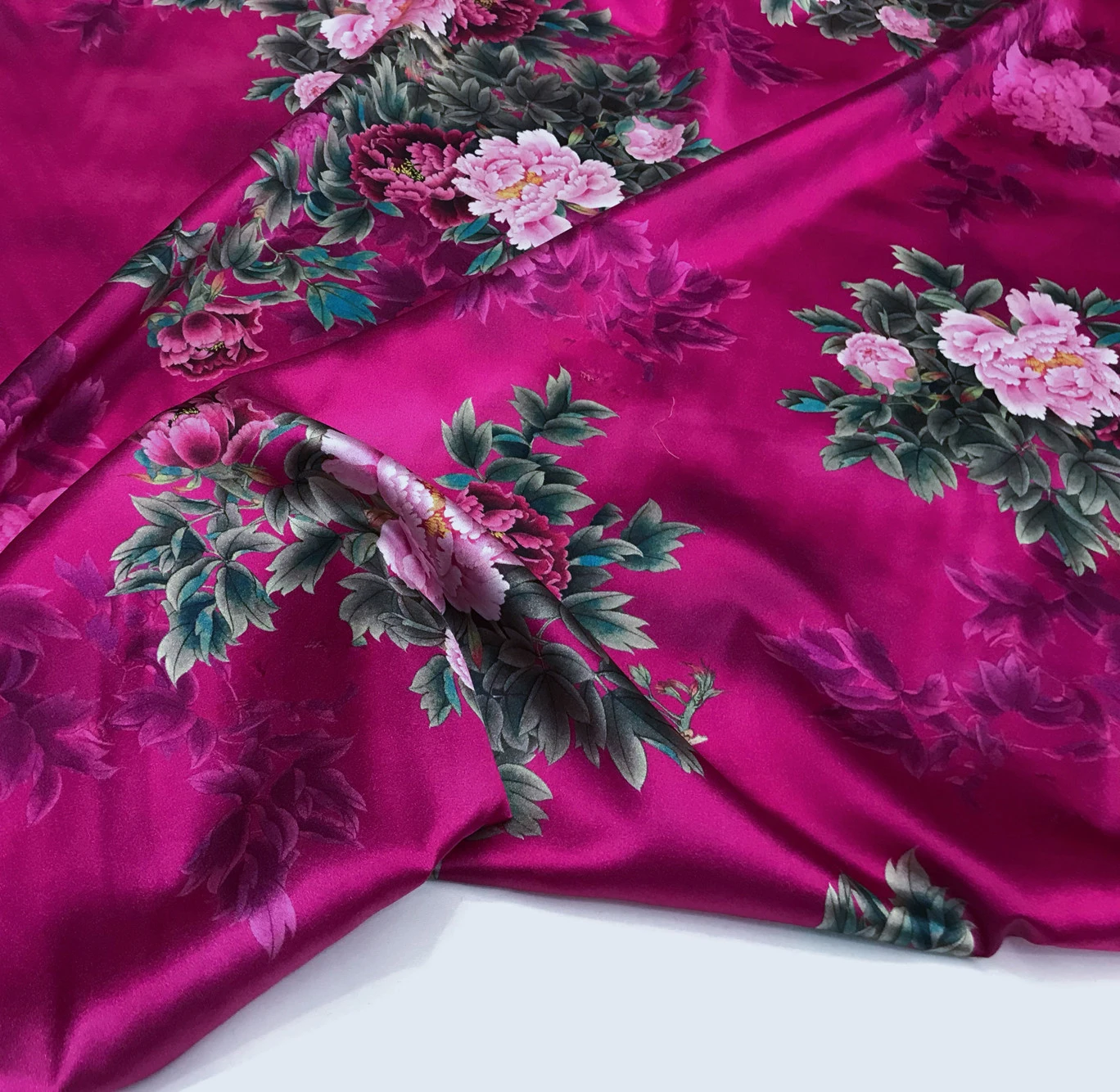 Tissu élastique imprimé pivoine rose violet, tissu pour vêtements haute définition, 19Momme injCheongsam