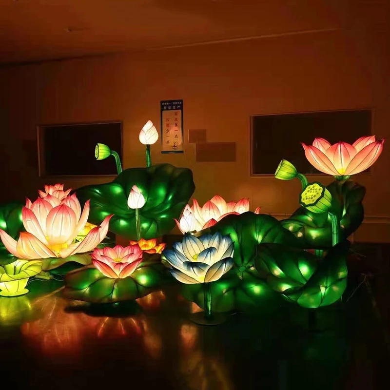 Chinese Traditional Handmade Festival  Lantern Custom Large Animal  Mid Autumn Lantern for Outdoor