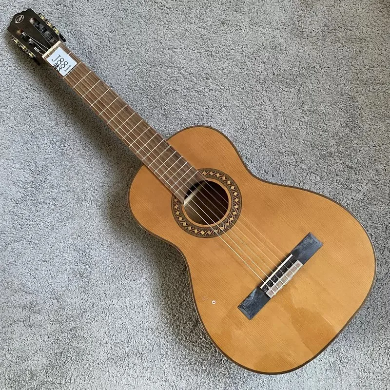 

Original Tanglewood EM British Brand 39 Inch Parlour Solid Wood Classical Guitar Stock Goods