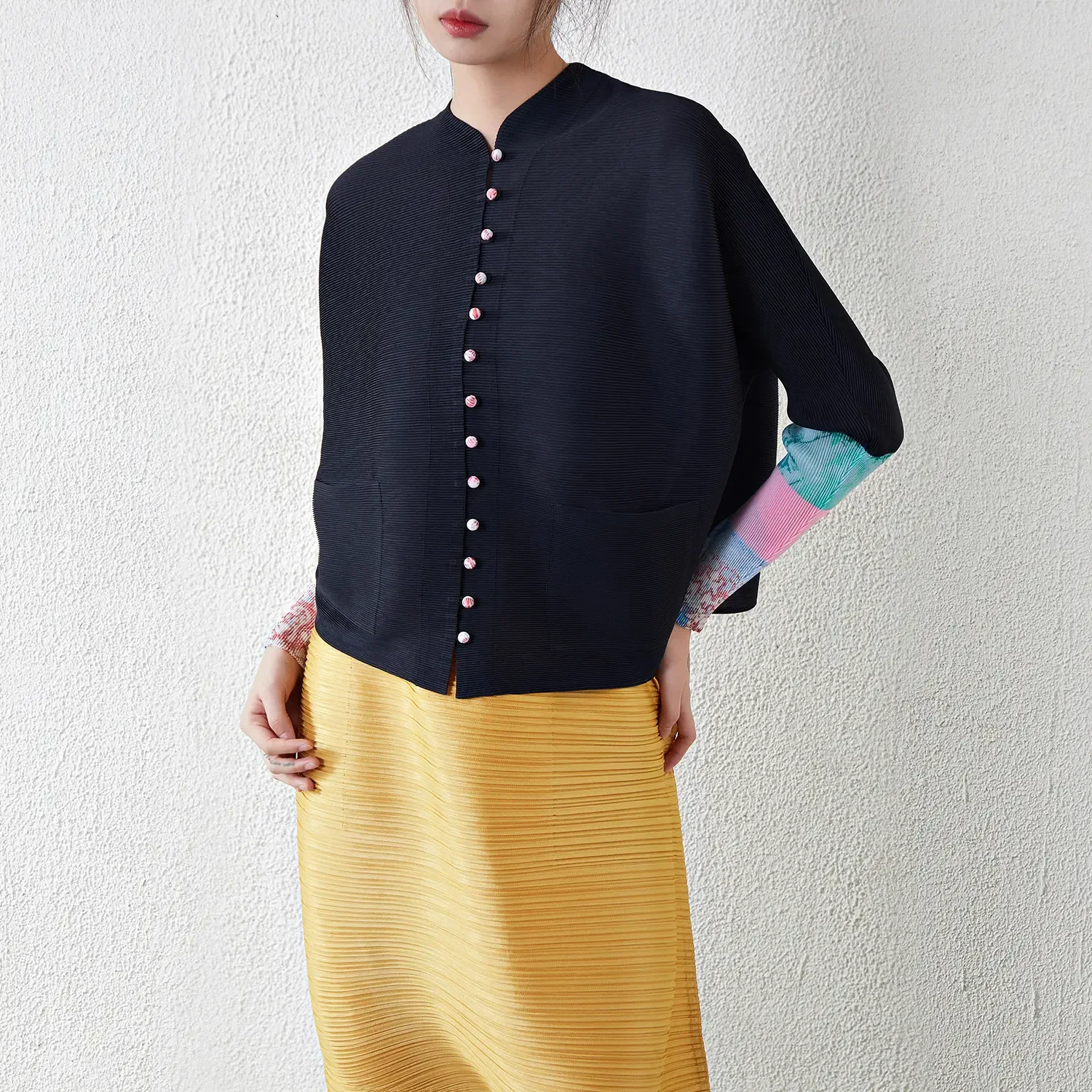 

Ladies' High Quality Pleated Velvet Long Sleeve T-Shirt Elegant Vintage Style Loose Plus Size Summer Elegant Casual Blouses Tops