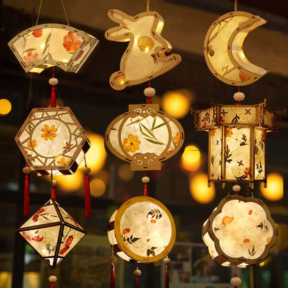 

Rabbit Shape Mid-Autumn Handheld Lantern Glowing Handmade Paper Lantern Good Luck Flowers and Plants Festival Antique Lantern