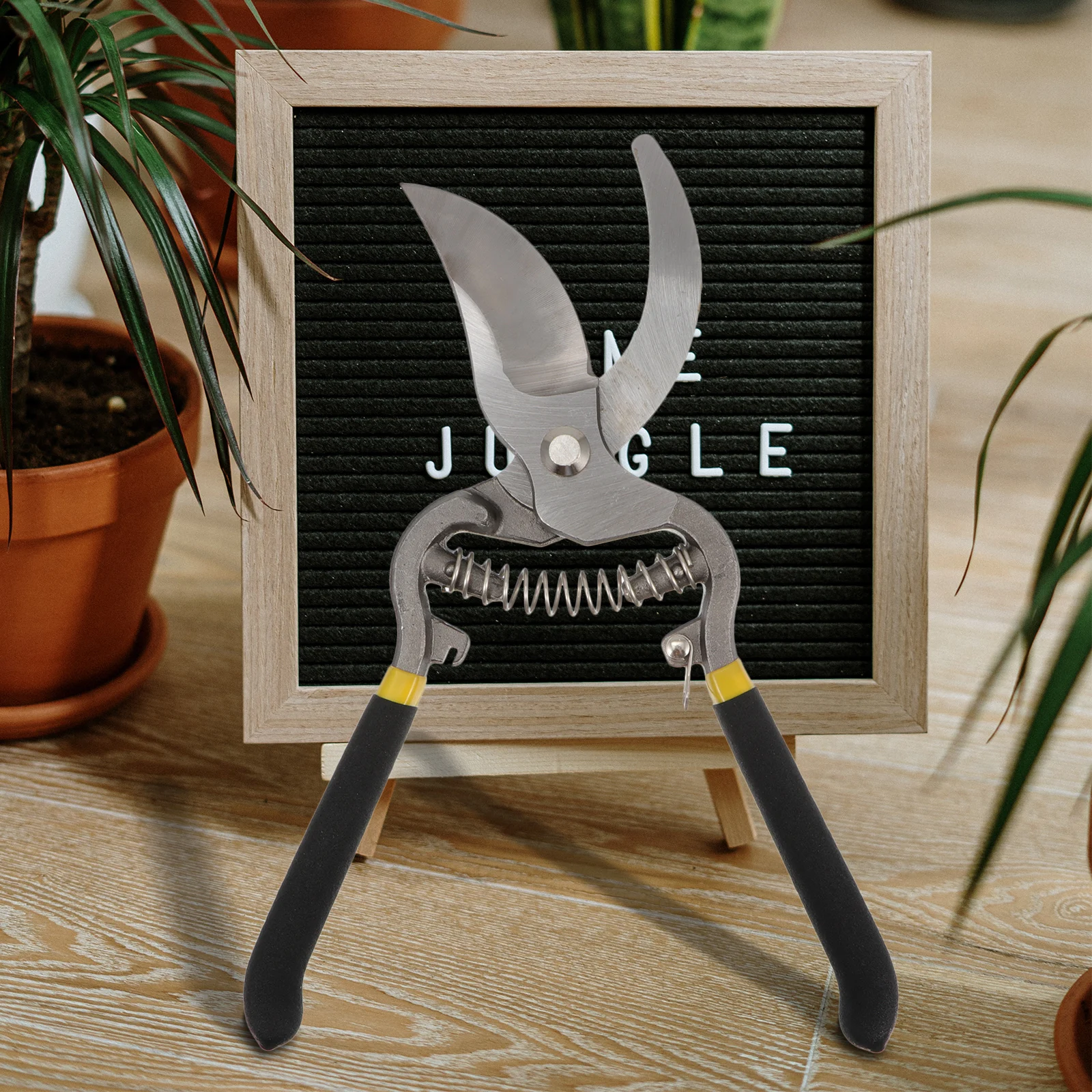 

Pruning Shears Gardening Trimmer Lightweight Durable High Efficiency Tool Scissors Branch Yard Work Plant Care