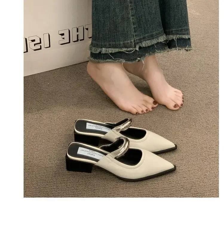 2026 Neue Damen-Cover-Toe-Mules mit Metallverzierung, dicker Absatz, bequeme Street-Style-Slipper – Detail 14