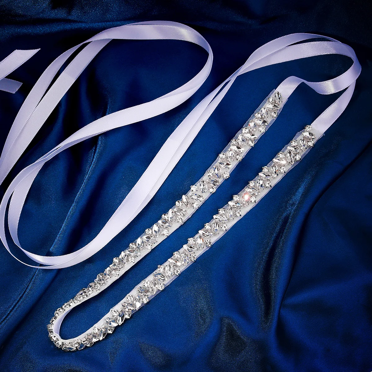 Luxury Rhinestone Bridal Belt Crystal Wedding Sash for Bride White Ribbon Bridal Waist Belt for Wedding Dress Prom Evening Gown