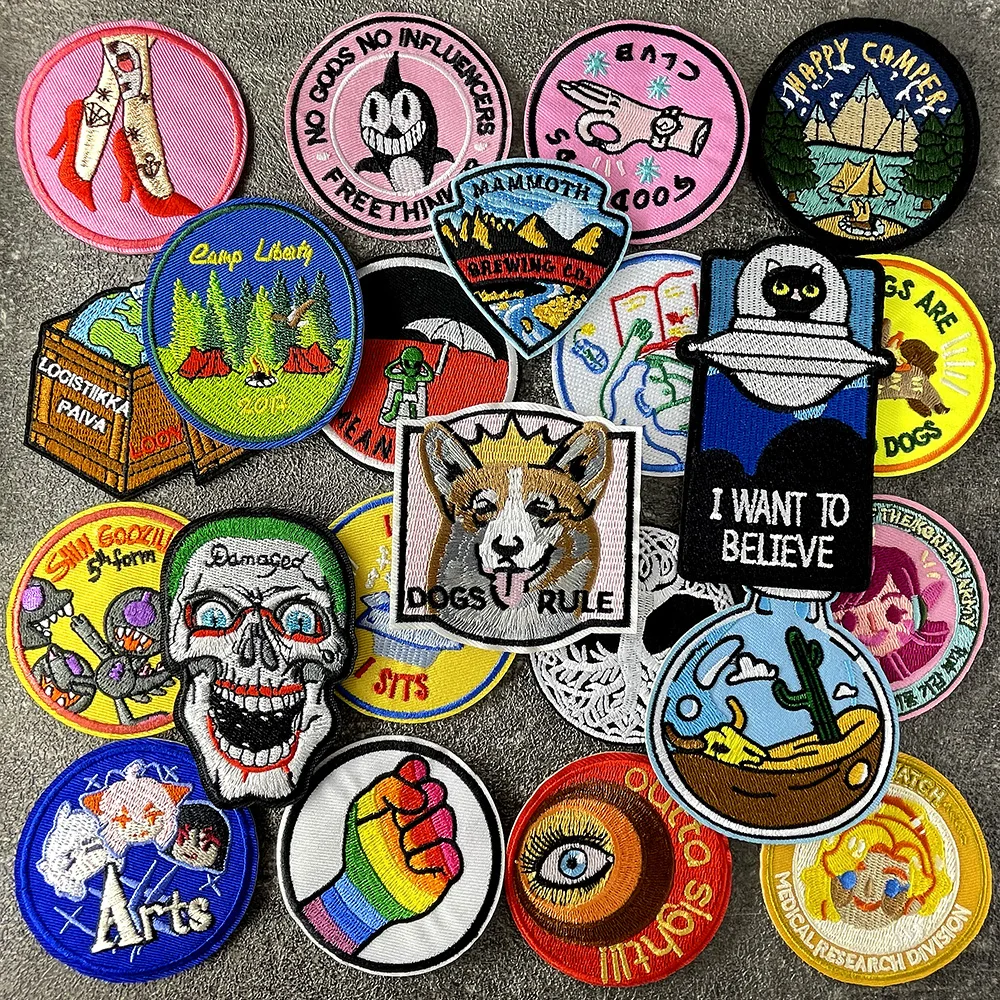 DOG Alien UFO Camping Iron on Patches for Clothing Embroidered Sewing Applique Repair Damage Decoration Modify Patch