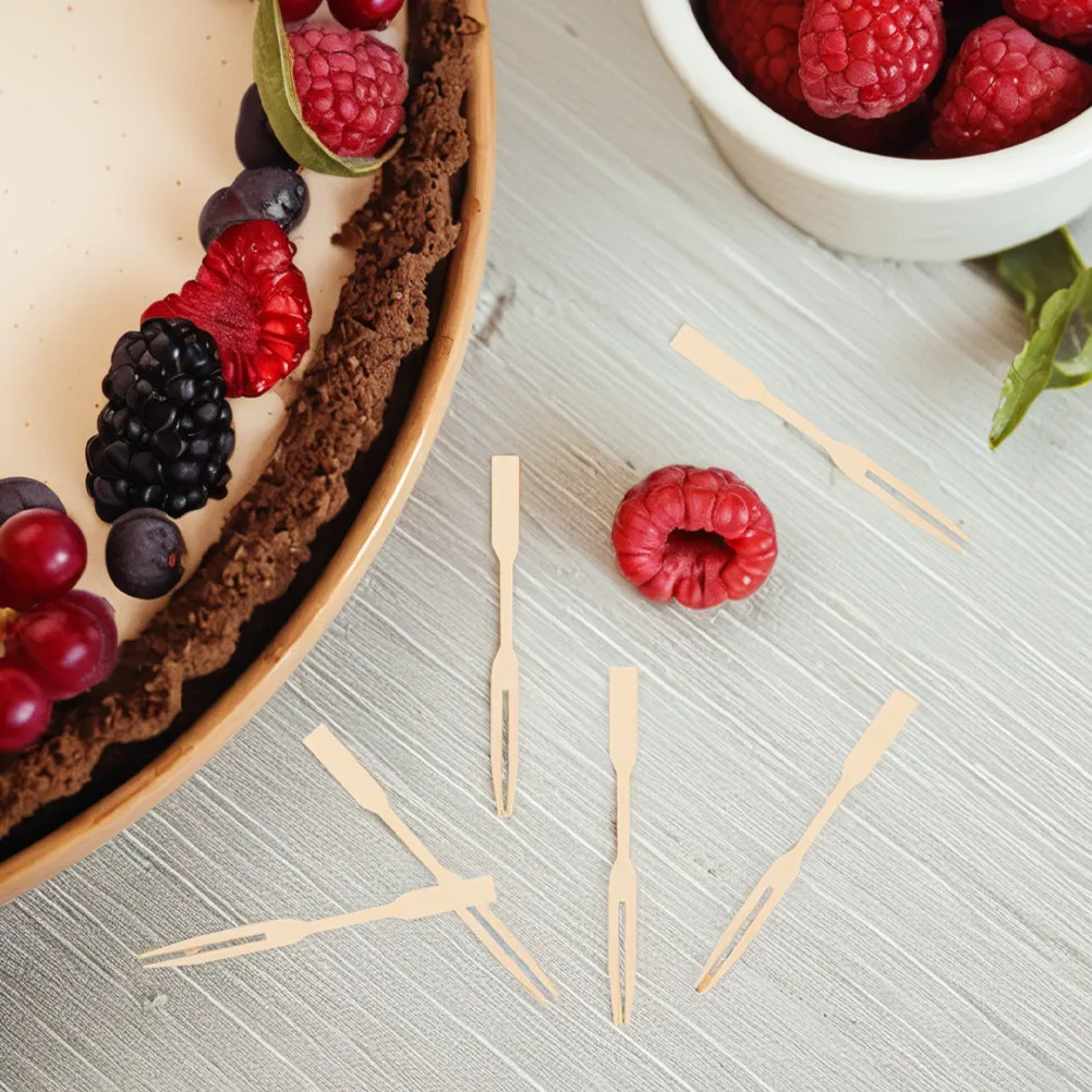 200Pcs Bamboo Fruits Forks Disposable Flat Mini Food Picks Two Prongs Appetizer Snack Dessert Party Cocktail Sticks