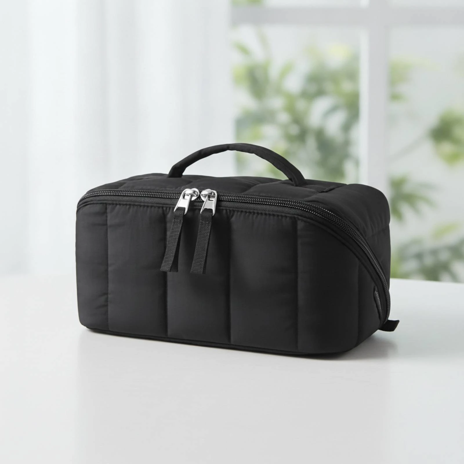 Travel Makeup Bag Compact Makeup Bag with Divider Toiletry Case Portable Soft for Travelers, Overnight Stays, Bathroom