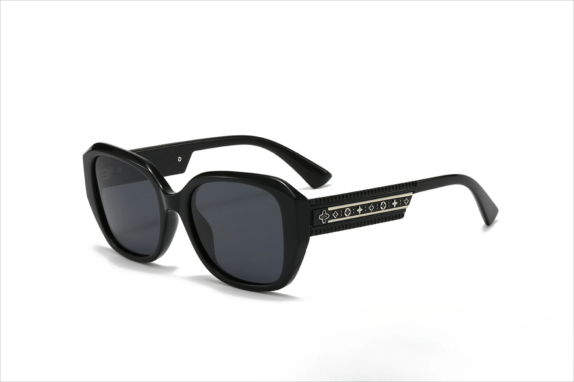 2025 موضة جديدة للمرأة HD الاستقطاب النظارات الشمسية الراقية الاتجاه UV400 حماية نظارات للقيادة الفاخرة شيك ظلال الشمس