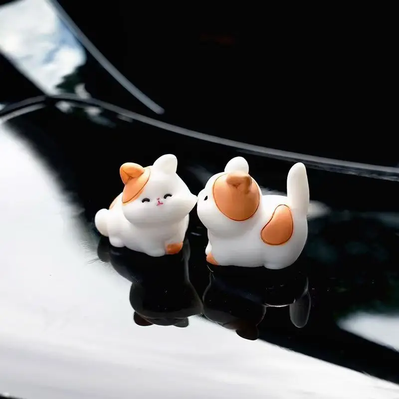 Kissing Small Animal Ornaments Car Creative Ornaments Kissing Cat Kissing Rabbit Kissing Frog Couple Warm Ornaments Car Interior Atmosphere Decoration Cartoon Animals