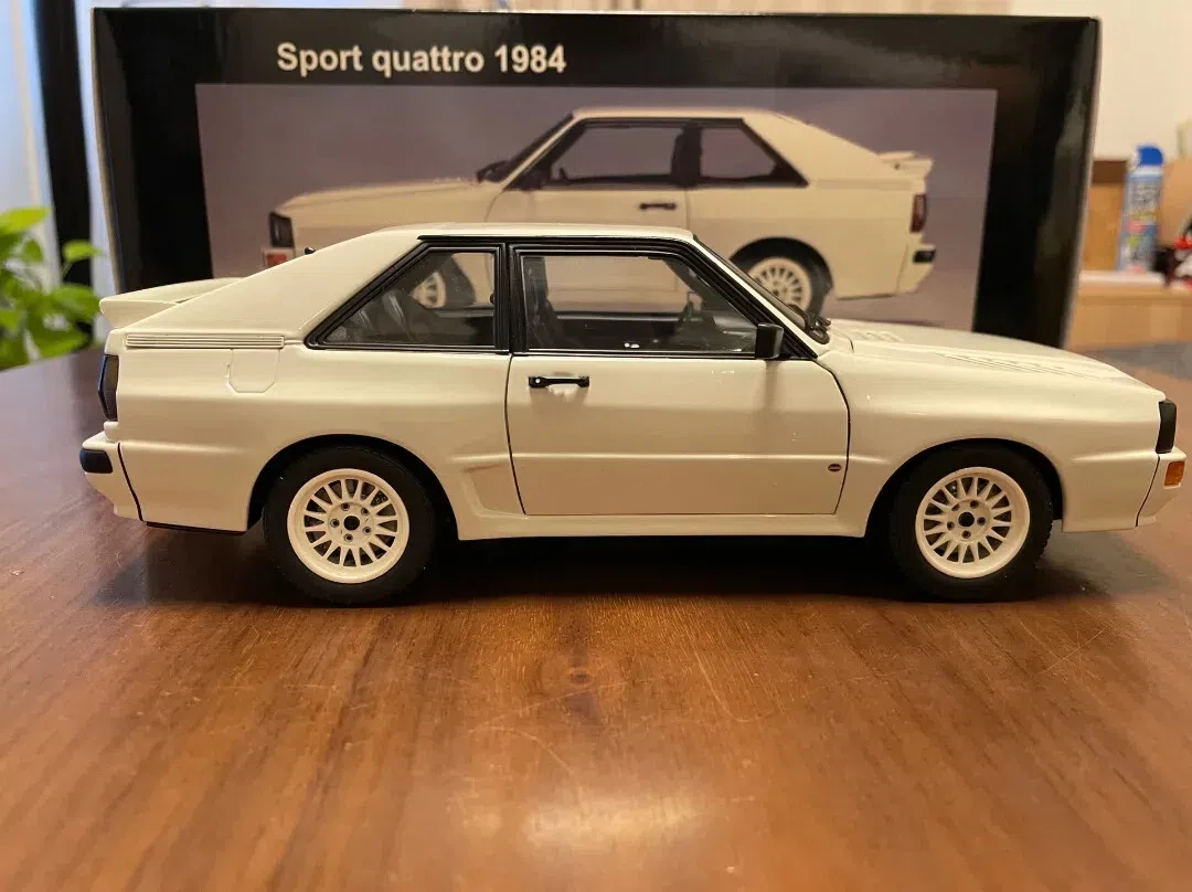 Autoart 1:18 Sport Quattro 1984 Simulation Limited Edition All Open Alloy Metal Static Car Model Toy Gift