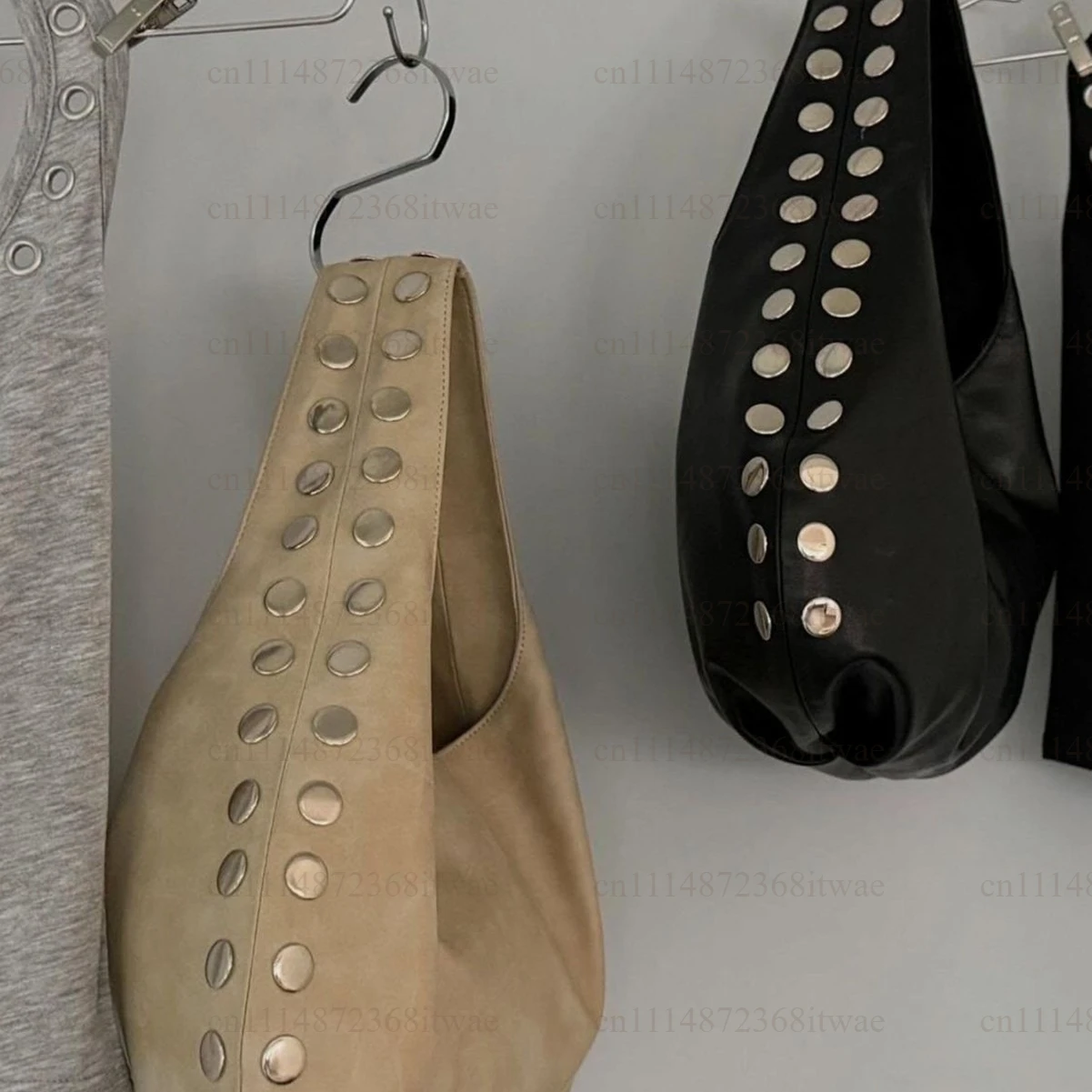 Women Retro Rivet Underarm Bag Y2K Style PU Leather Shoulder Handbag Vintage Fashion Daily Casual Armpit Purse for Ladies