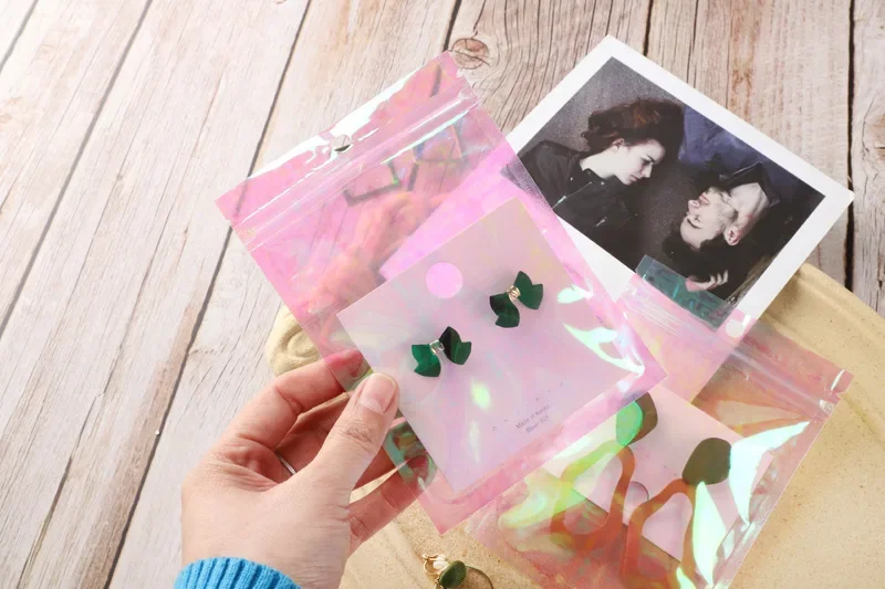 20–50 Stück Versiegelungs-Opp-Beutel, holografisch, rosa Aluminiumfolienbeutel, wiederverschließbarer Druckverschlussbeutel für Schmuck, Einzelhandel, zum Aufhängen von Display-Verpackungen – Detail 8