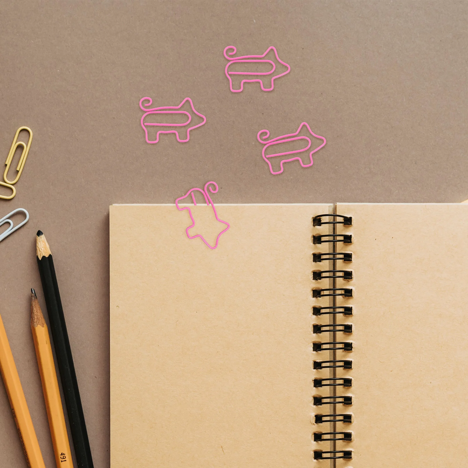 

50pcs Pig Shaped Paper Clips Metal Office School Supplies Colorful Paper Holder Desk Accessories Cartoon Animal Design