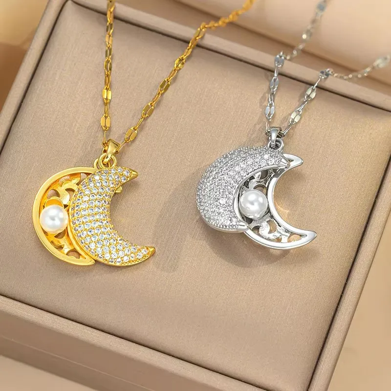 High-End Pearl Moon Necklace for Women Fashionable Open Pendant Exquisite Design Luxurious Personalized Jewelry