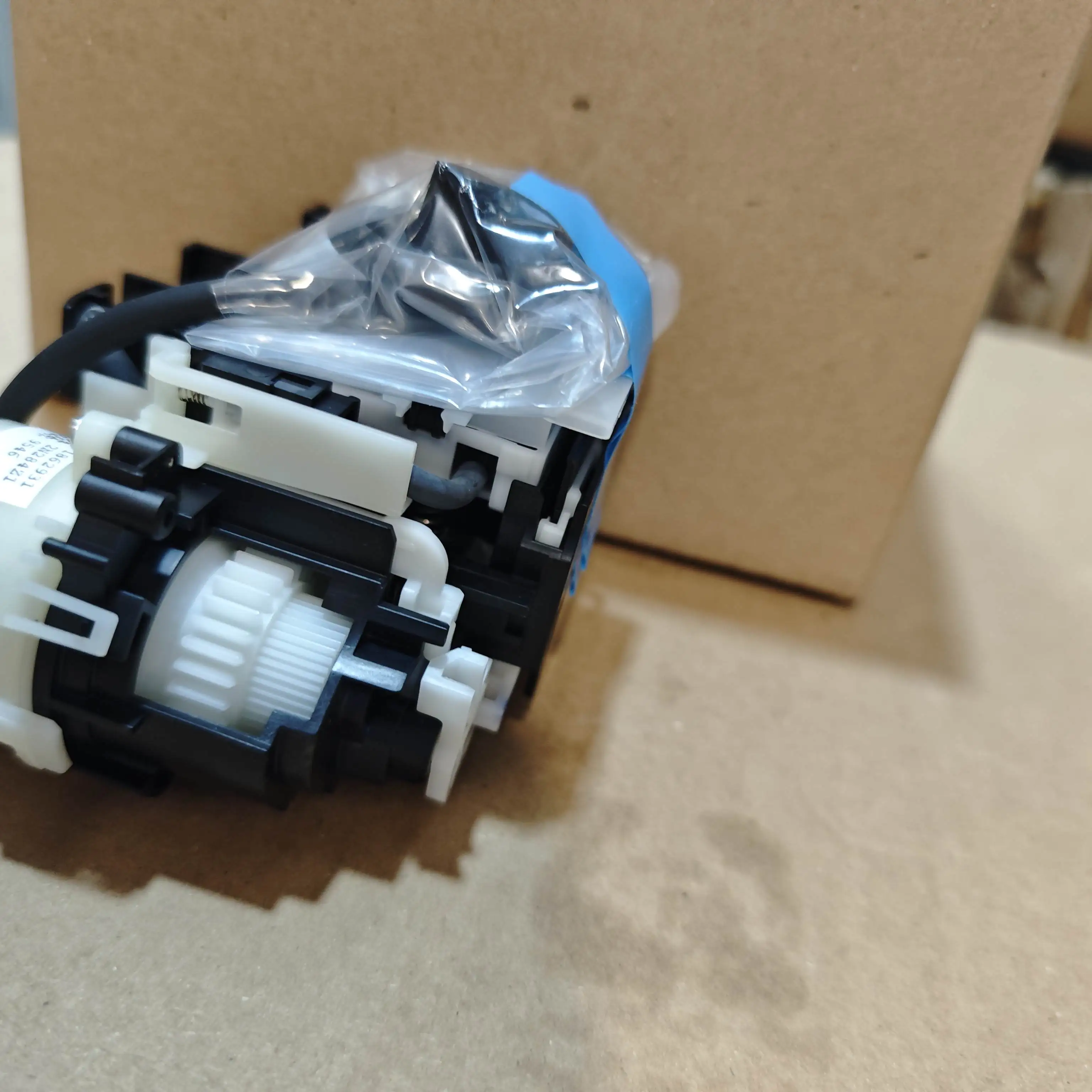 

1880515, оригинальный новый чернильный насос для Epson L18058 L8058 L8168 L8188 L18050 L8050 L8180 L8160, чернильная система в сборе