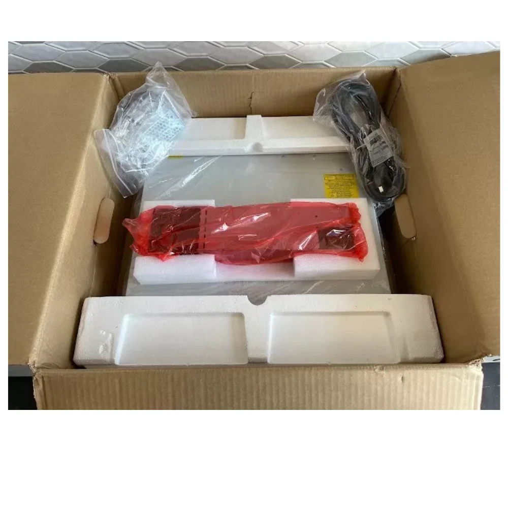 Cisco C9300L-24T-4G-A C9300 Series Switches 24-port Switch, Modular Uplinks Switch, C9300L-24T-4G-A