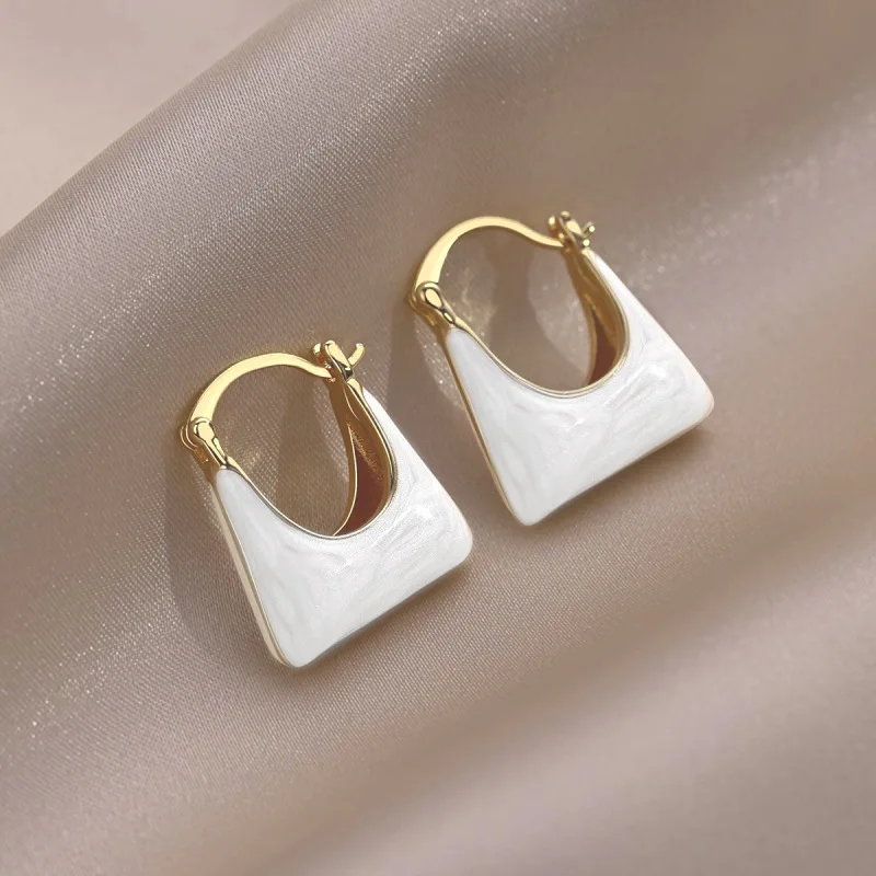 New Unique Statement Bag Shape Dangle Earrings for Women White Enamel Oil Hollow Hoop Circle Retro Drop Earrings Jewelry Gift