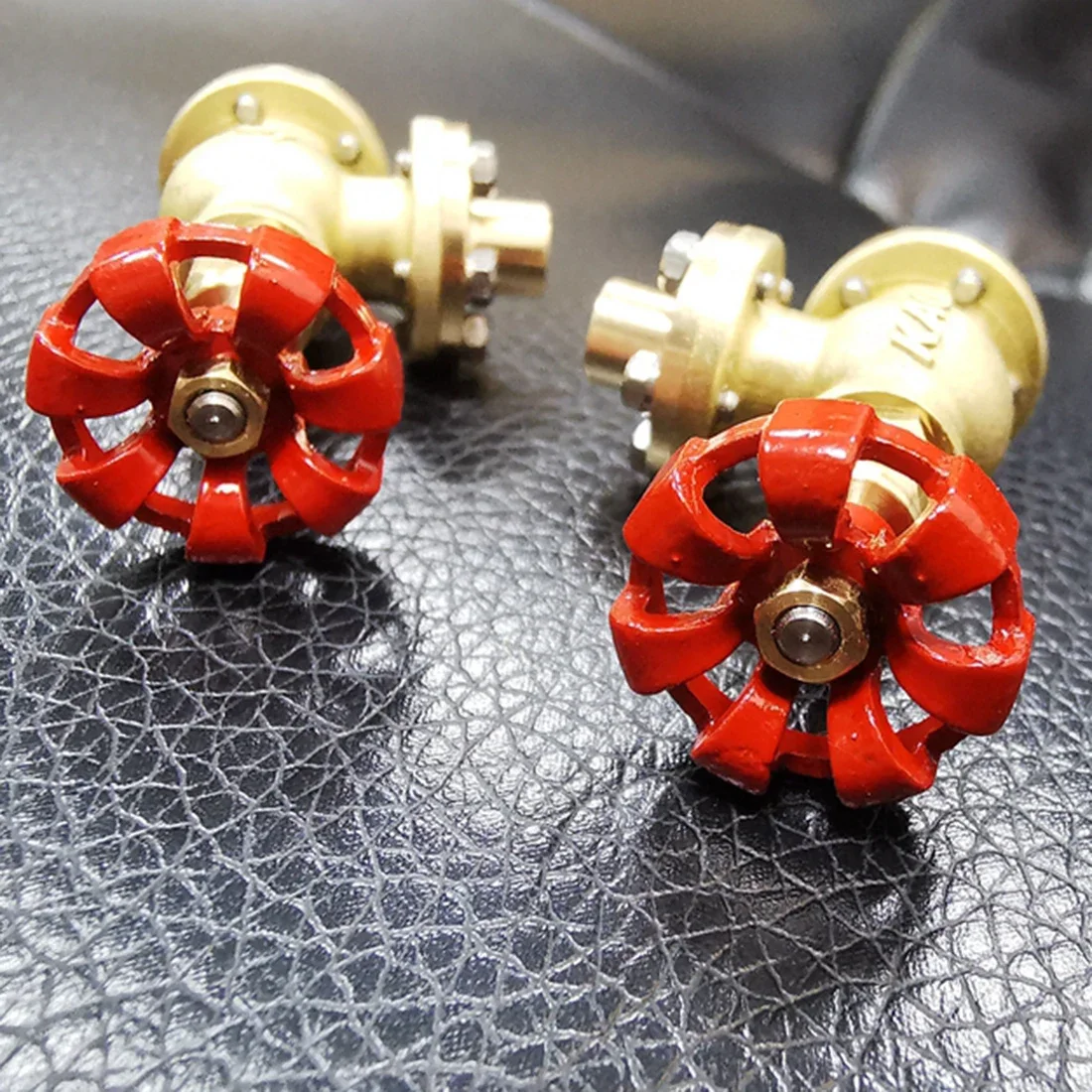 1pcs  KACIO Model Valves , Flange 90 Degree Angle Stop Valve for Steam Engine Boiler - Red Knob