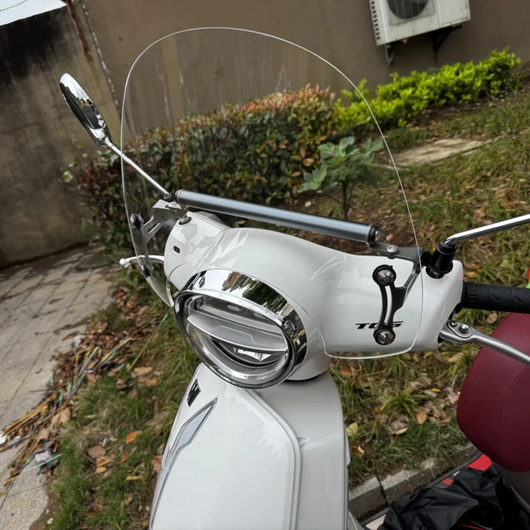 For HAOJUE Lumi125 Replacement accessory: Integrated windshield multi-functional bracket design for wind protection.