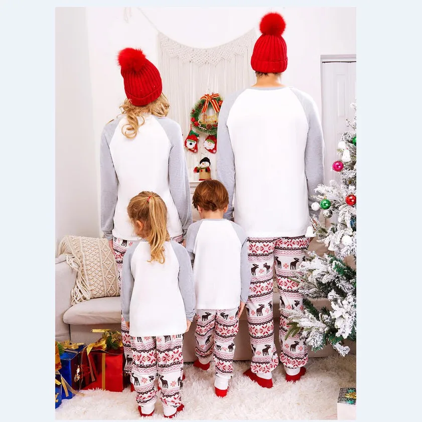 New 2025 Cartoon Deer Print Christmas Pajamas Set Couples Casual Sleepwear Children's Clothing Baby Romper New Year Family Look