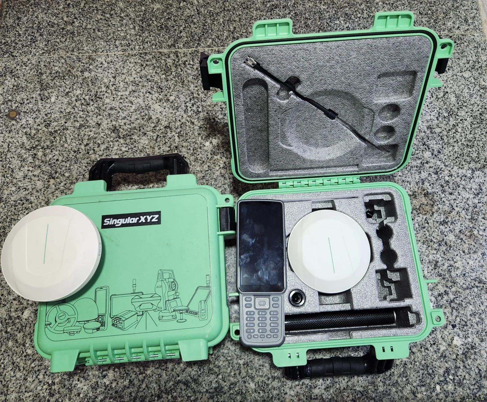 Receiver Singular  High Accuracy RTK Base And Rover Set Cors Radio Geodetic GNSS Receiver