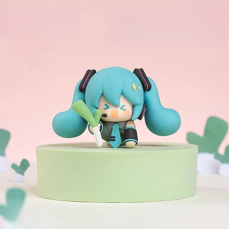 Hatsune Miku Kawaii Anime Action Figure Dolls Fingertip Magnetic Stickers Small Ornaments Fridge Stickers Gift