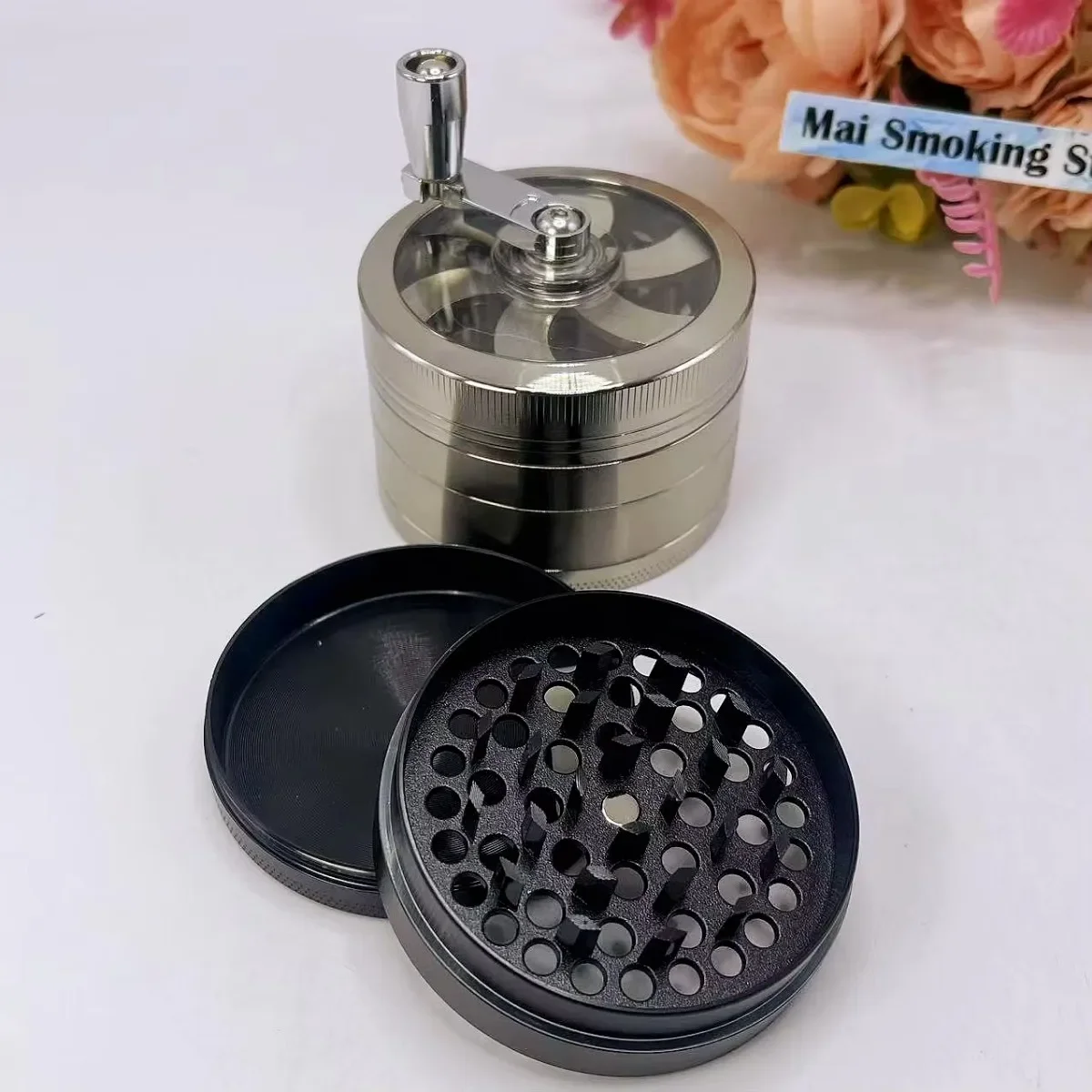 Moedor de Ervas Manual de 2,5 Polegadas com 4 Camadas, Moedor de Especiarias, Pimenta, Sal, Pilão e Ferramenta para Fumar Cigarros