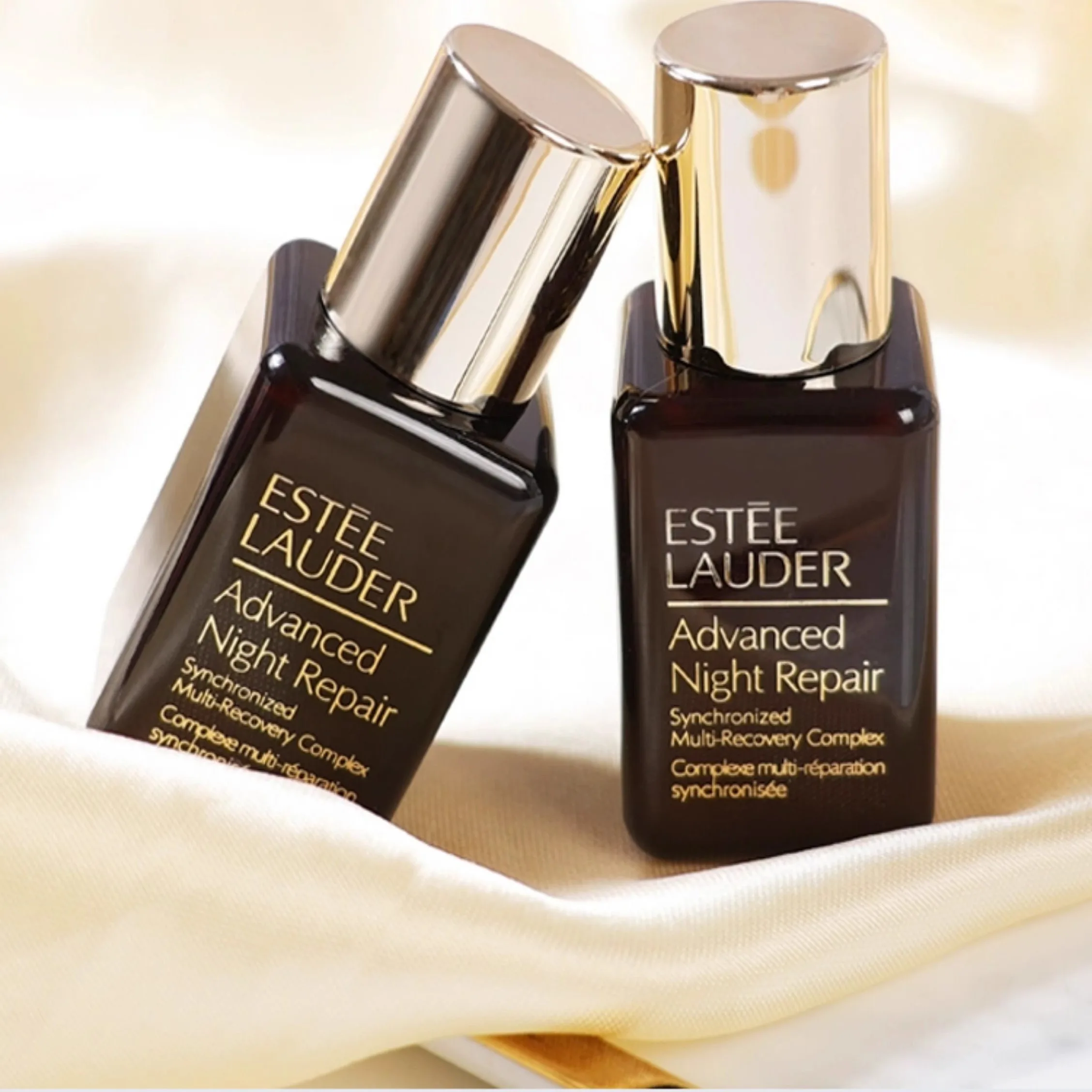 Siero viso riparatore notturno avanzato Estee Lauder 7 ml, complesso multi-recupero sincronizzato con acido ialuronico e peptidi, idratante