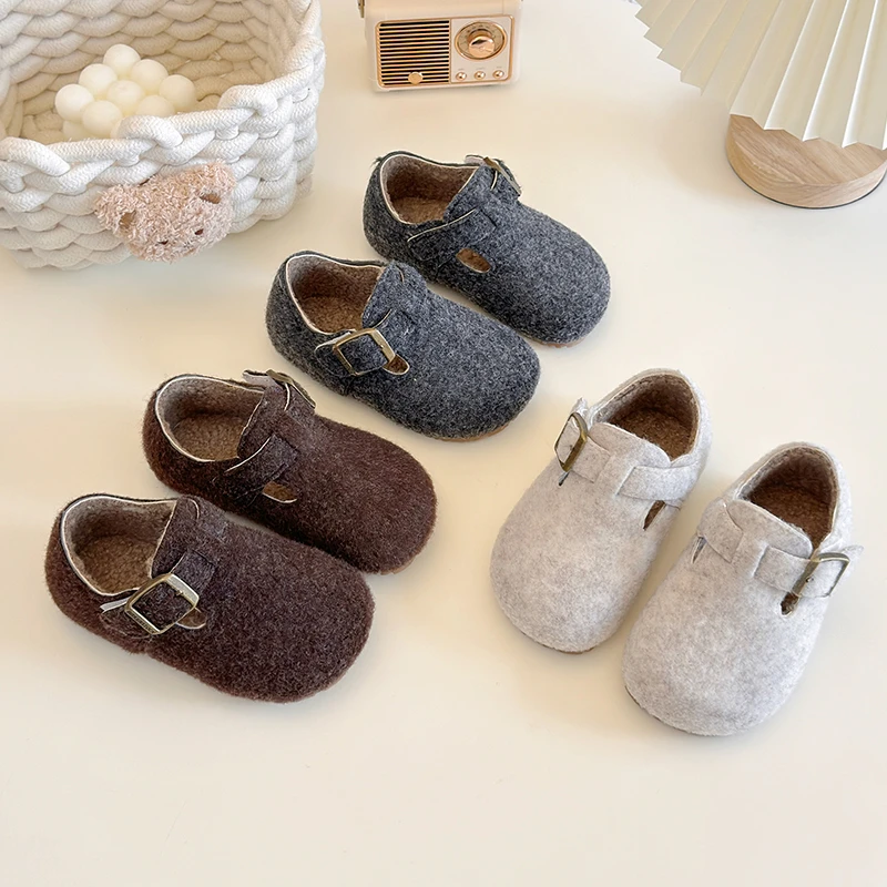 

Новинка зимы 2024, детская повседневная обувь для девочек и мальчиков, модная корейская стильная нескользящая универсальная обувь на мягкой подошве для подиума