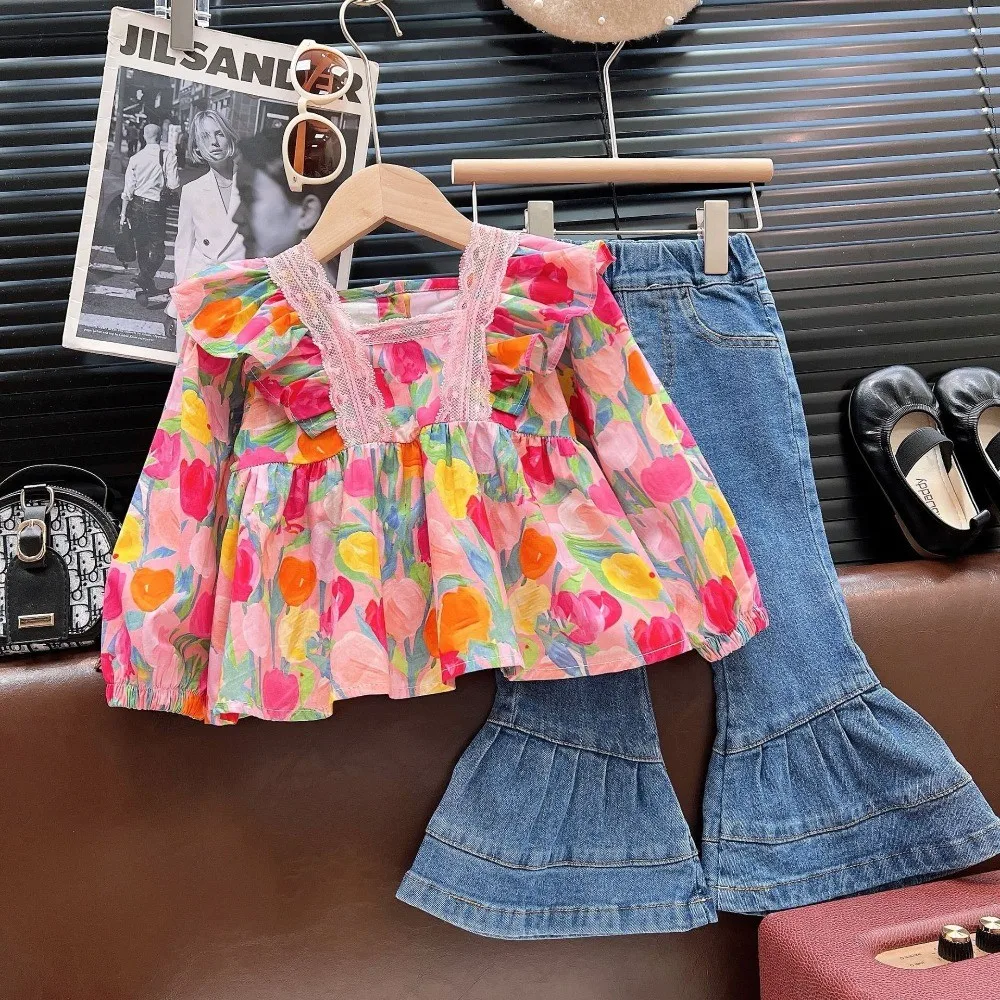 Korean Version Casual Vacation Style Flower Print Long Sleeved Pullover+flared Jeans Two-piece Set for Girls Aged 3-7 in Autumn