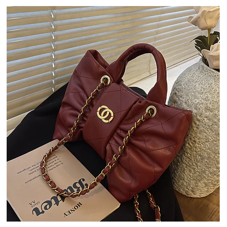 

2025 Women's Luxury Chain Strap Handbag, Genuine Leather Multi-way Shoulder Crossbody Purse, Quilted Bag for Work Commute