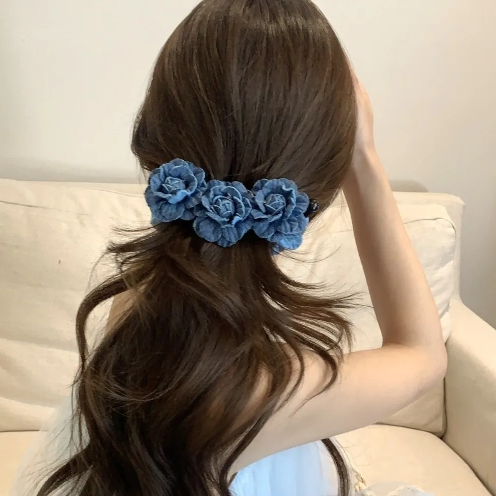 

Fashion Denim Blue Flower Banana Clips Korean Style Camellia Women Vertical Clip Plastic Cloth Floral Twisted Hair Clip Work