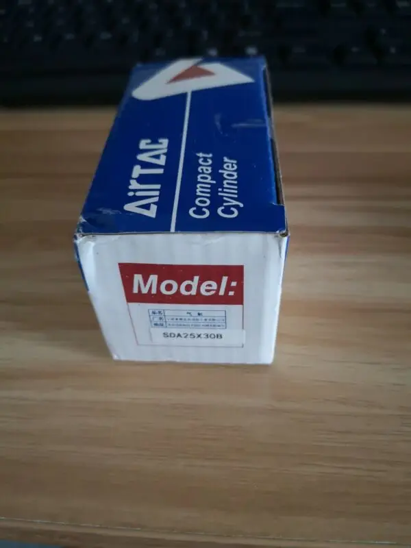 1PC New AirTAC SDA25X30B Cylinder In Box
