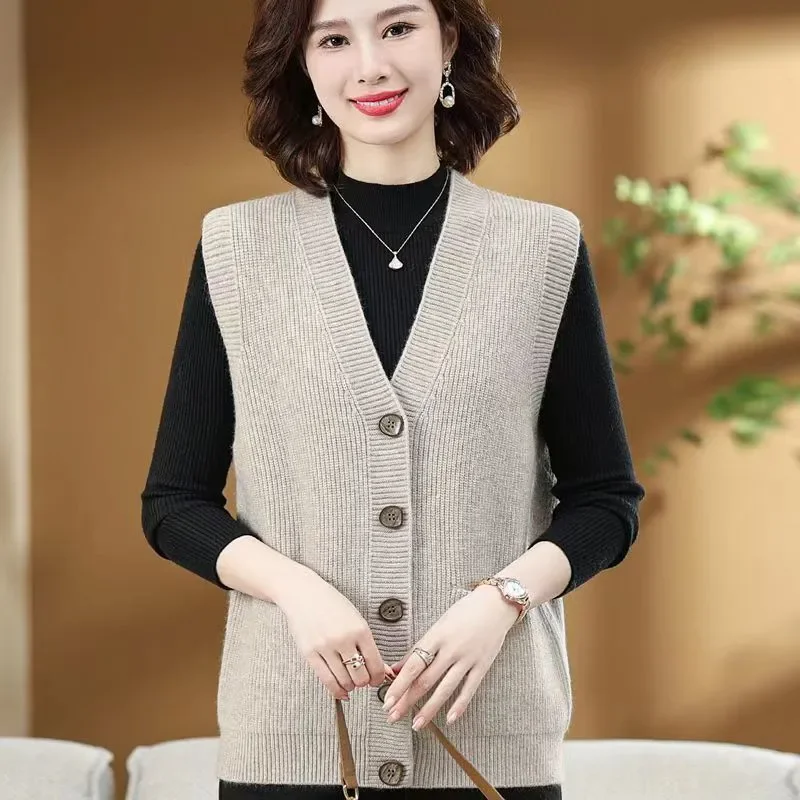 

Spring Autumn New Knitted Vest Women Fashion V-Neck middle-Aged Mom Sweater Waistcoat Knitwear Sleeveless Jacket Female B1245