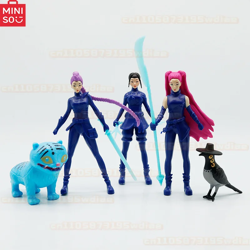 

MINISO 5pcs/Set Kpop Demon Hunters Action Figure Toy Derpys Tiger Rumi Mira Zoey Sussy Figurine Doll For Fans Gift