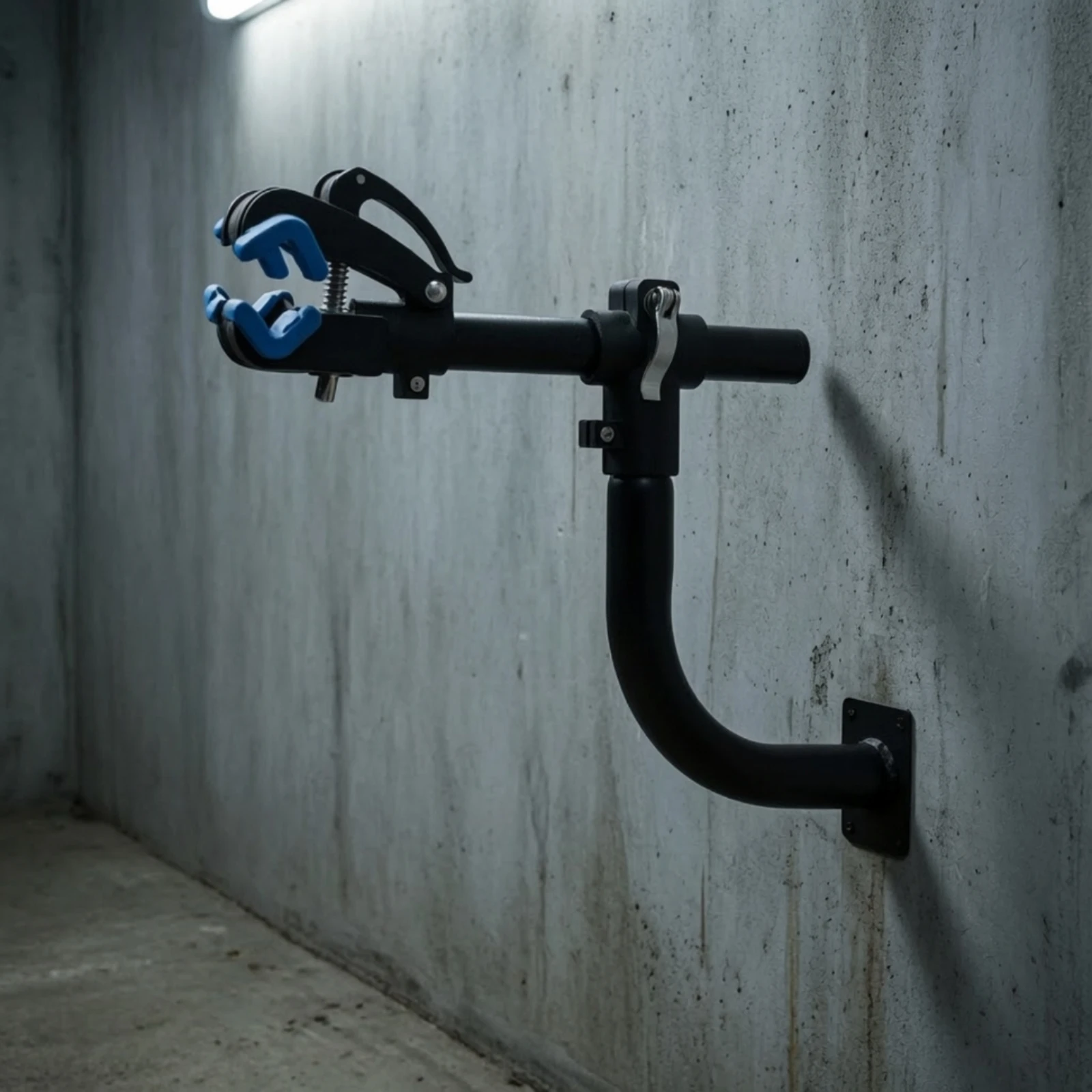 Cycle Display Rack Indoor Bike Hanger with Clamp Wall-Mounted Bike Rack Sturdy Cycle Wall Mount Heavy Duty for Cyclists