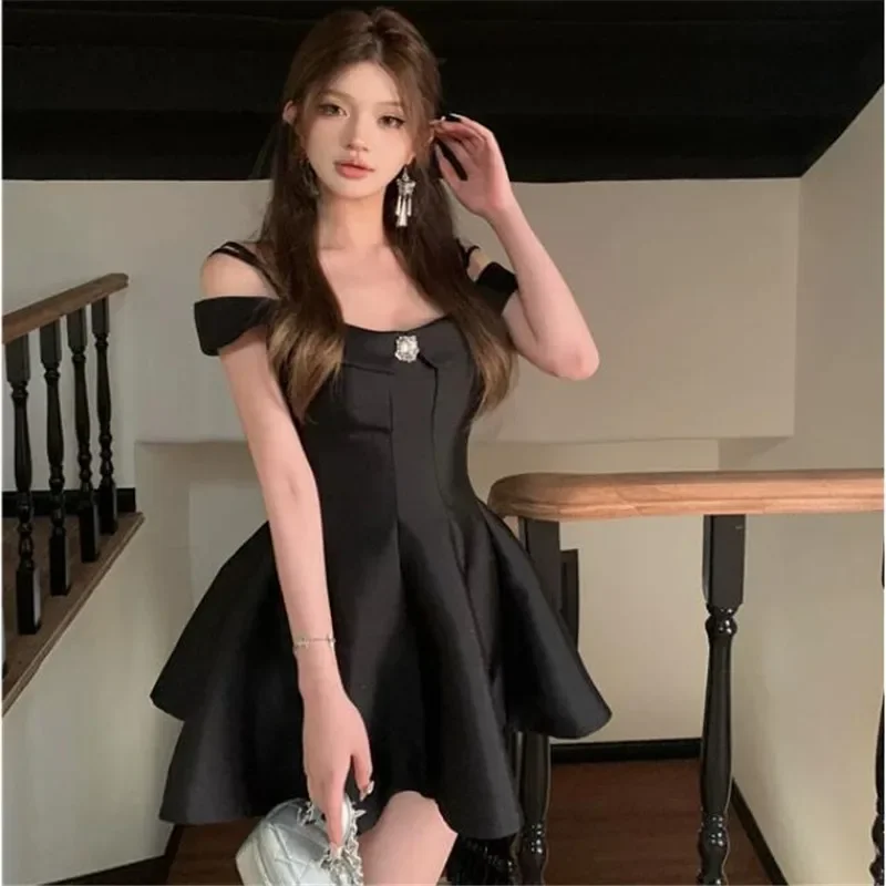 Summer Retro Sexy Little Black Mini Dress Fashion Beads Off Shoulder Slash Neck A Line Dress Small Girl Vintage Slim Party Dress