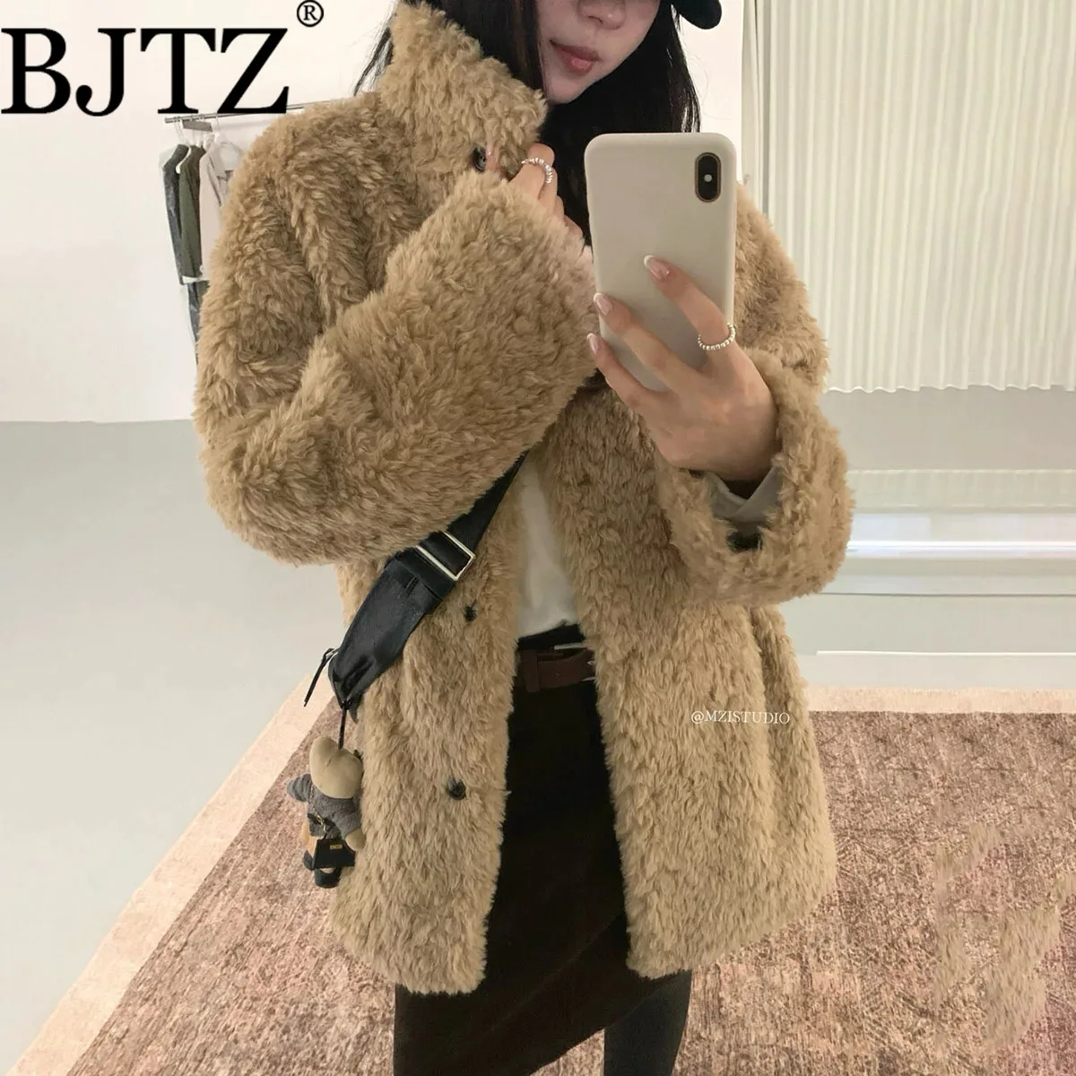 

BJTZ AW25 Women’s Luxury Wool-Blend Mid-Length Coat Warm Trench Outerwear Elegant Winter Cloak Sophisticated Niche Design