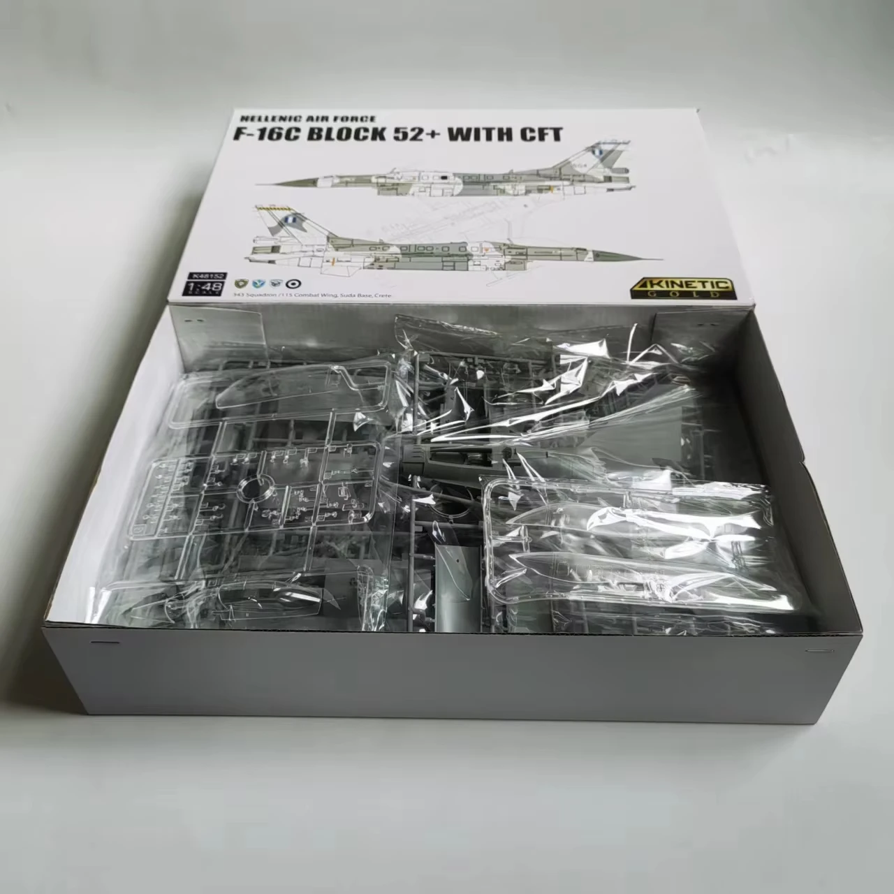 KINETIC K48152 1/48 CON CFT Edición limitada + Hellenic Air Force F-16C Block 52 Figehter Model Kit
