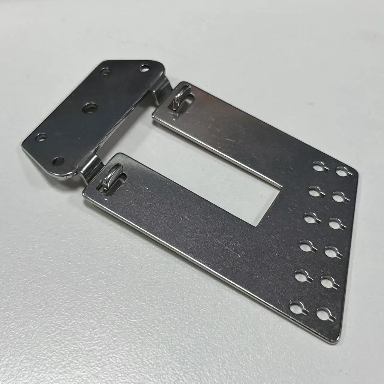 12-string Trapeze Tailpiece With Reinforced Bracket Fit Rickenbacker With / Without 2 Strap Bolts （Silver）