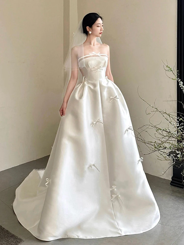 

Silk Satin Light Wedding Dr Simple Elegance Overskirt Bridal Gown for Outdoor Ceremony A-Line Skirt Long Evening Gown