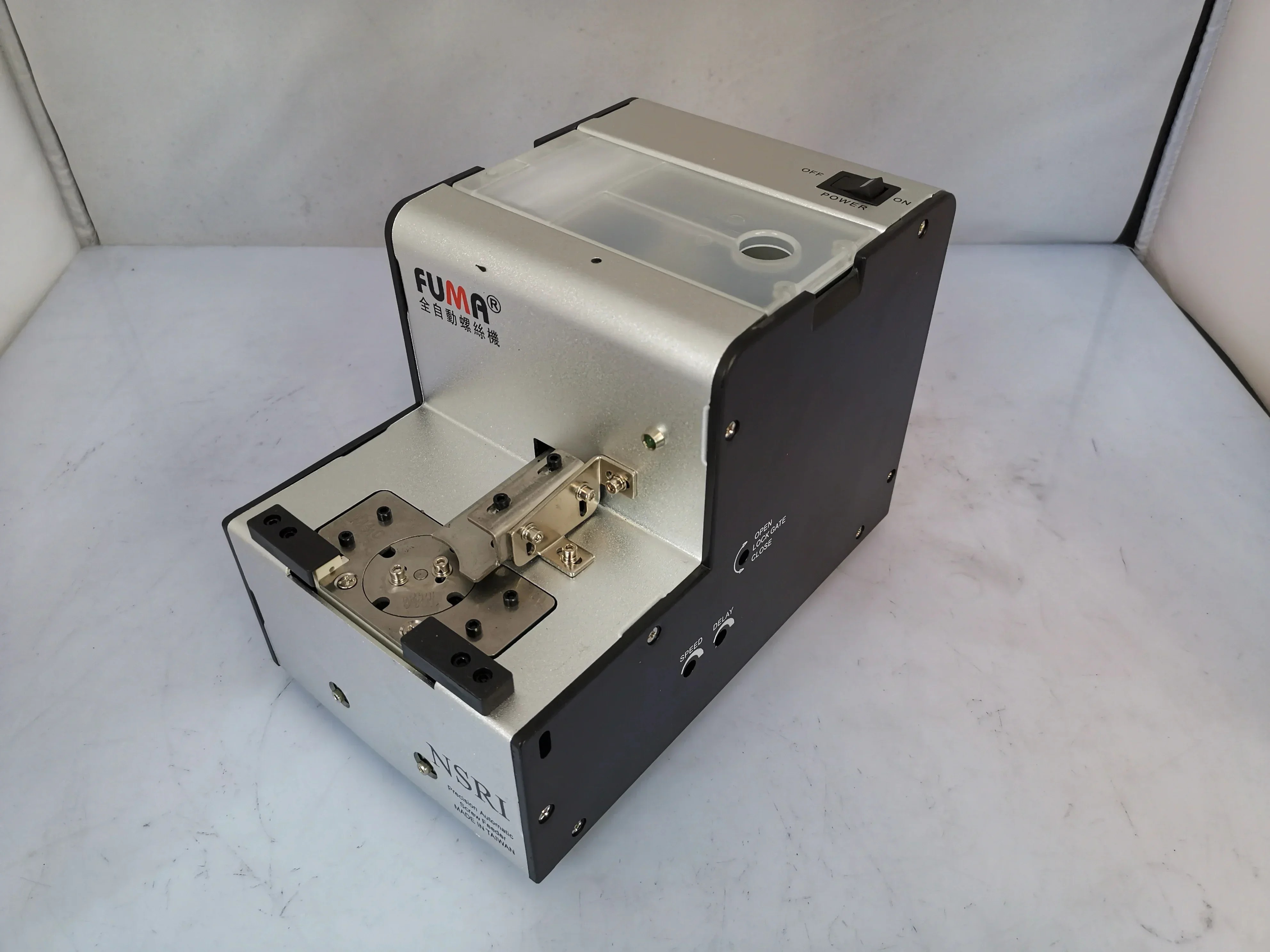 Rotary screw machine, NSRI M1.0-5.0 automatic screw feeder feeder adsorption robot available AC100-240V