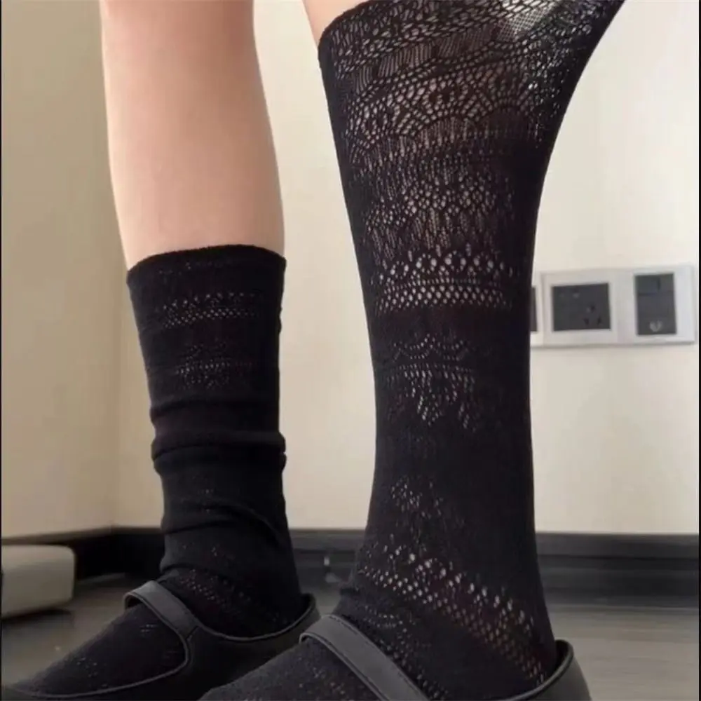 Lolita Mesh Hollowed Out White Pile Socks Thin Transparent Lace Socks Retro Flower Silk Crew Socks Women Ladies
