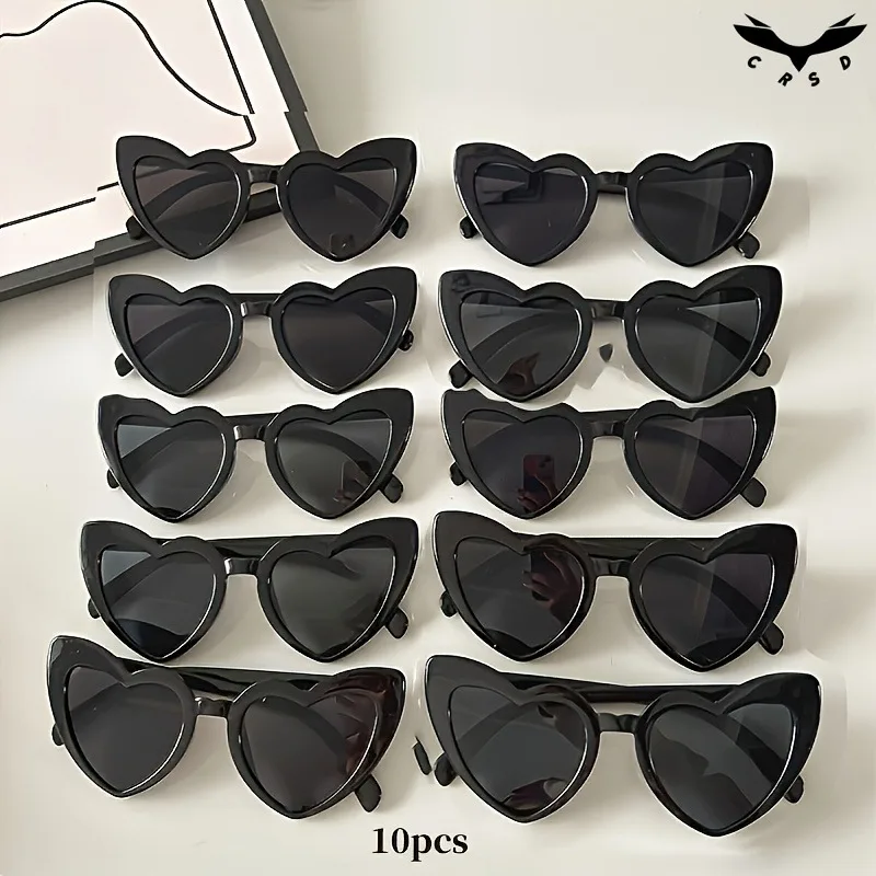 

10 черных очков в форме сердца – веселые и модные сувениры для вечеринок на тему любви.