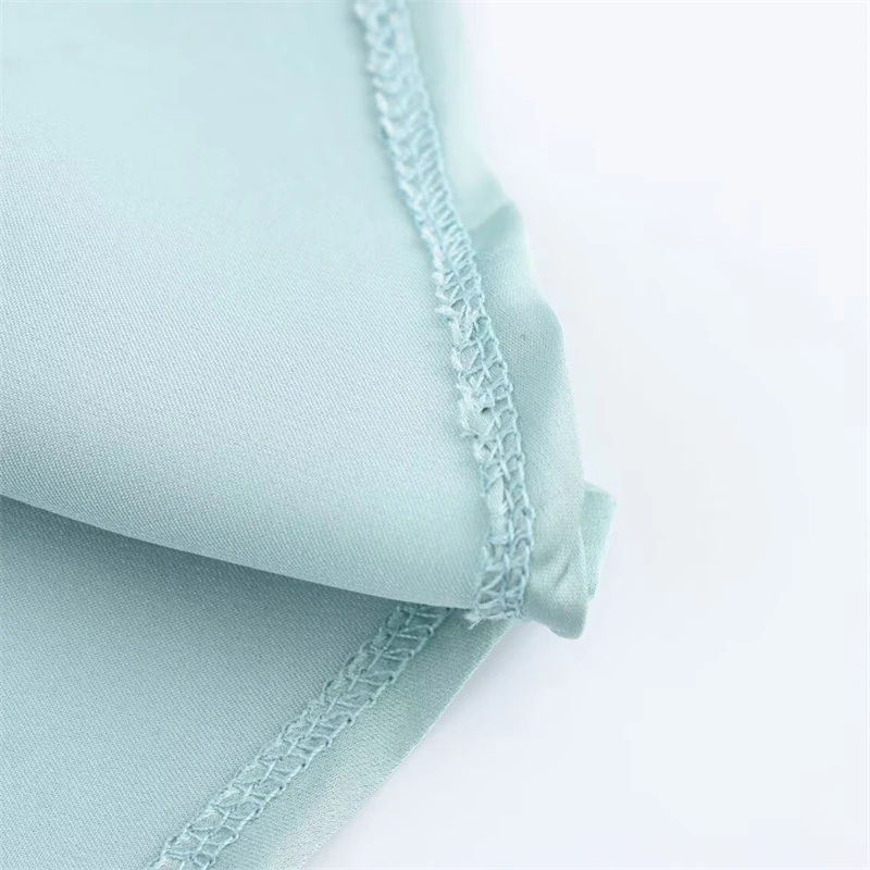 KEYANKETIAN 2026 Frühjahr Neue frauen Satin MIDI Rock Einfachen stil Elastische Hohe taille einfarbig Dünne Lange EINE Linie rock Dünne